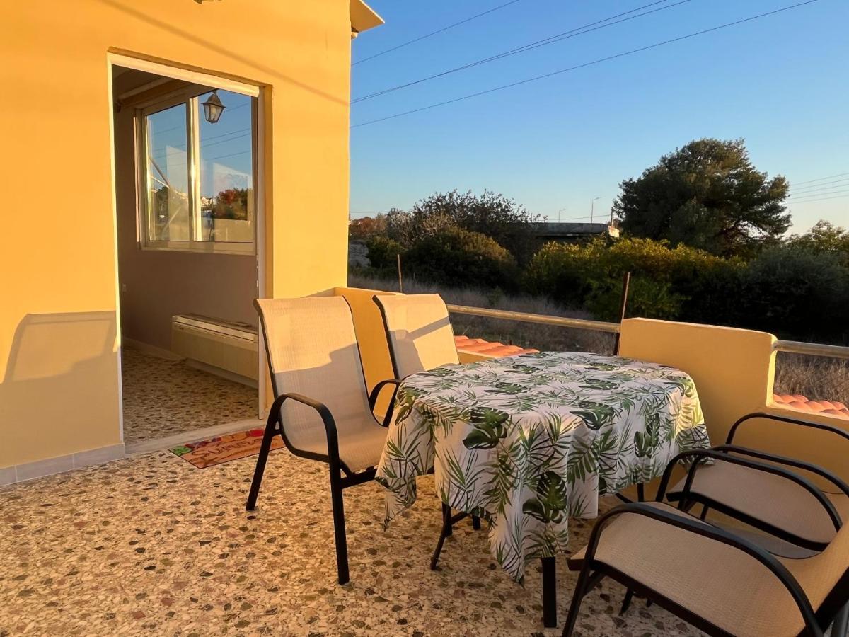 Athens Riviera: 2 Bed / 3' Walk From The Beach Agia Marina  Buitenkant foto